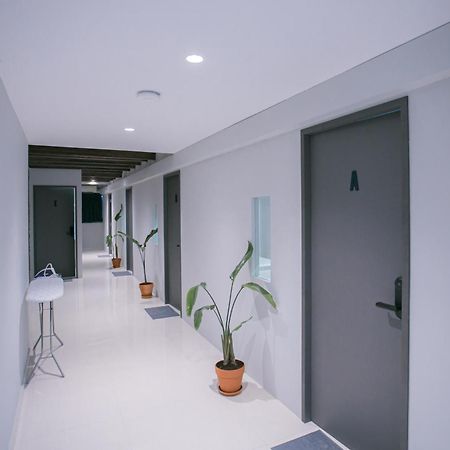 Hostel Bluewaters Collab Quarters Singapur Exterior foto
